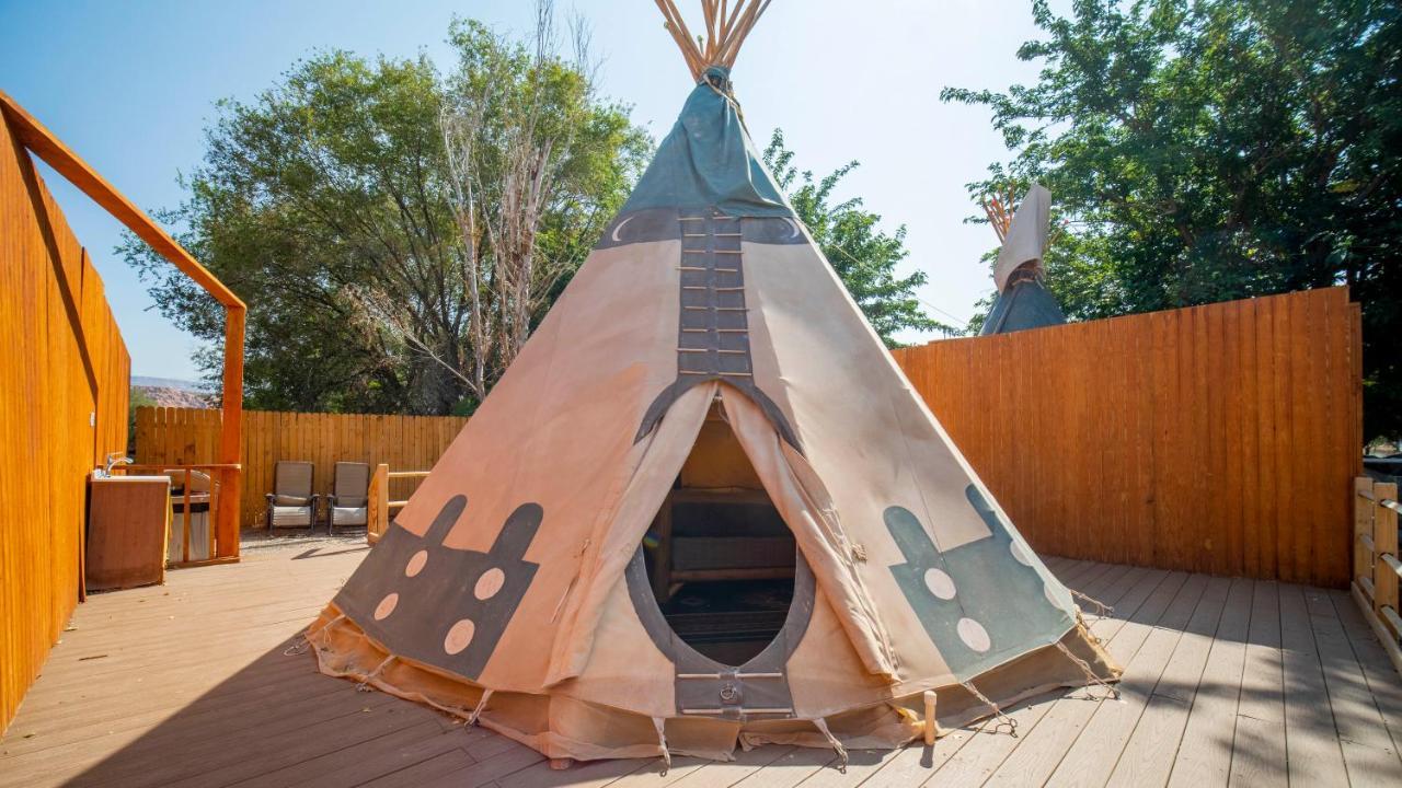 Ok Rv Park Glamping Tipi Ok55 Hotel Moab Buitenkant foto