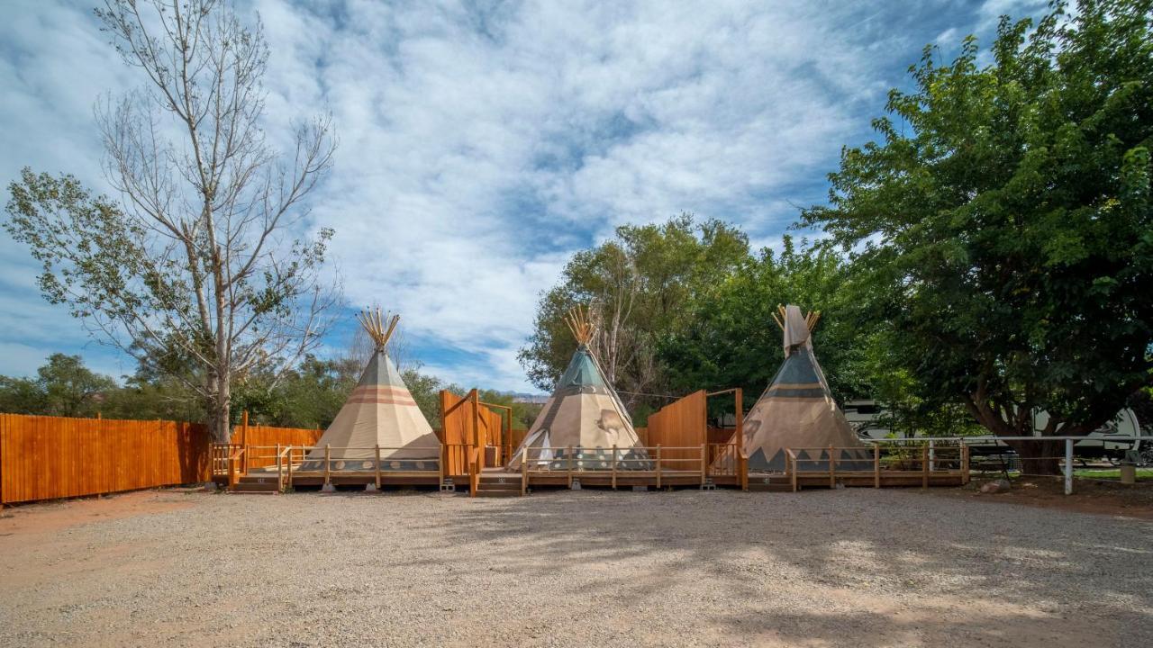 Ok Rv Park Glamping Tipi Ok55 Hotel Moab Buitenkant foto