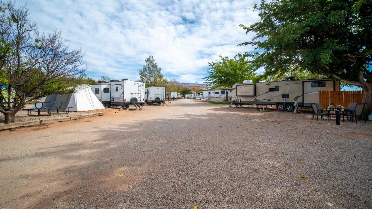 Ok Rv Park Glamping Tipi Ok55 Hotel Moab Buitenkant foto