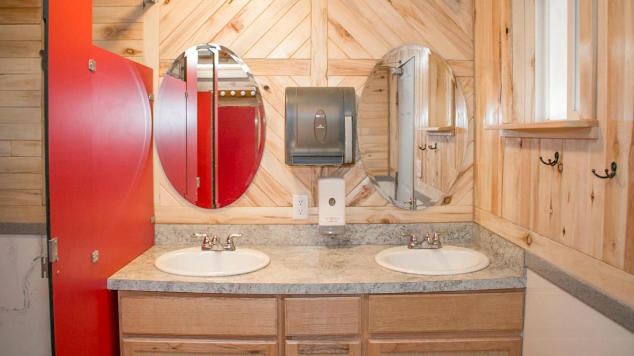 Ok Rv Park Glamping Tipi Ok55 Hotel Moab Buitenkant foto