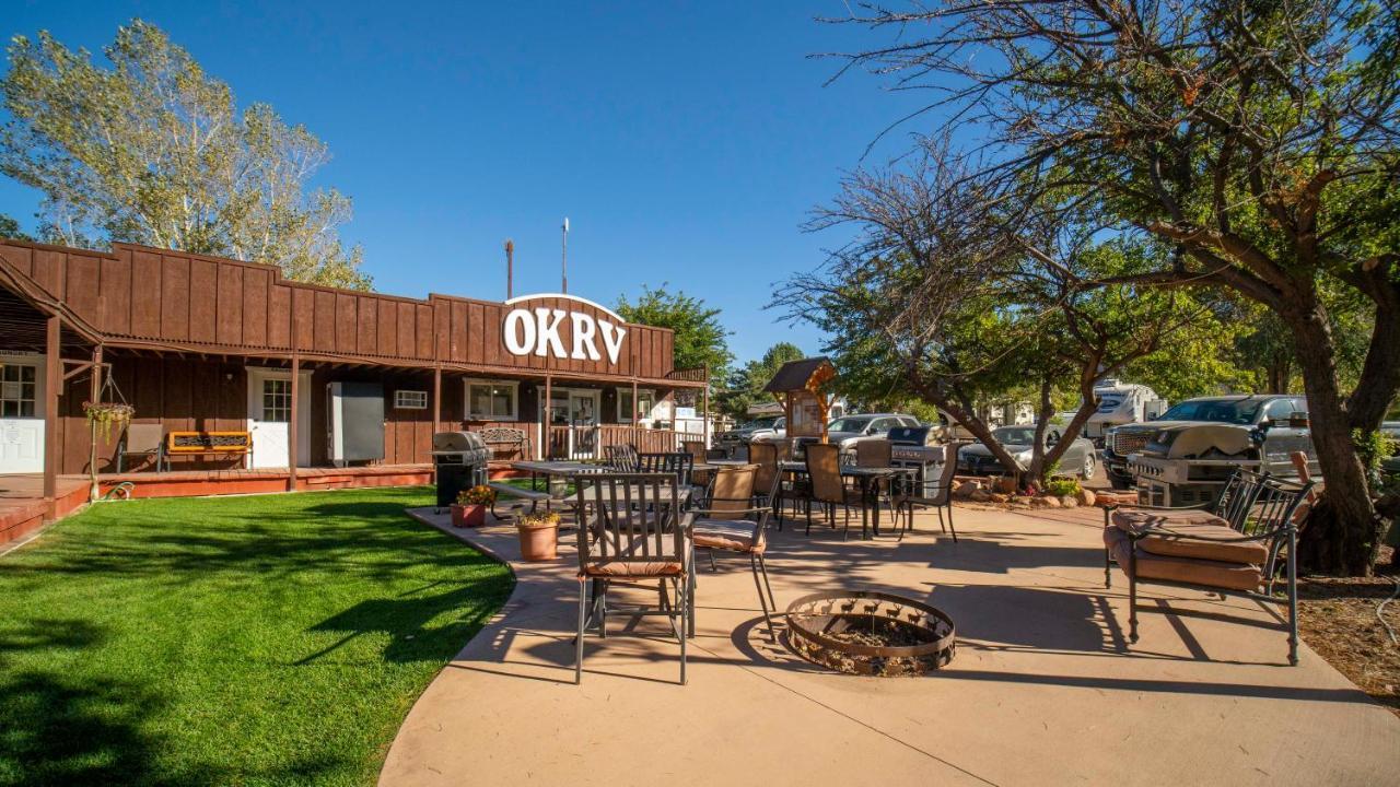 Ok Rv Park Glamping Tipi Ok55 Hotel Moab Buitenkant foto