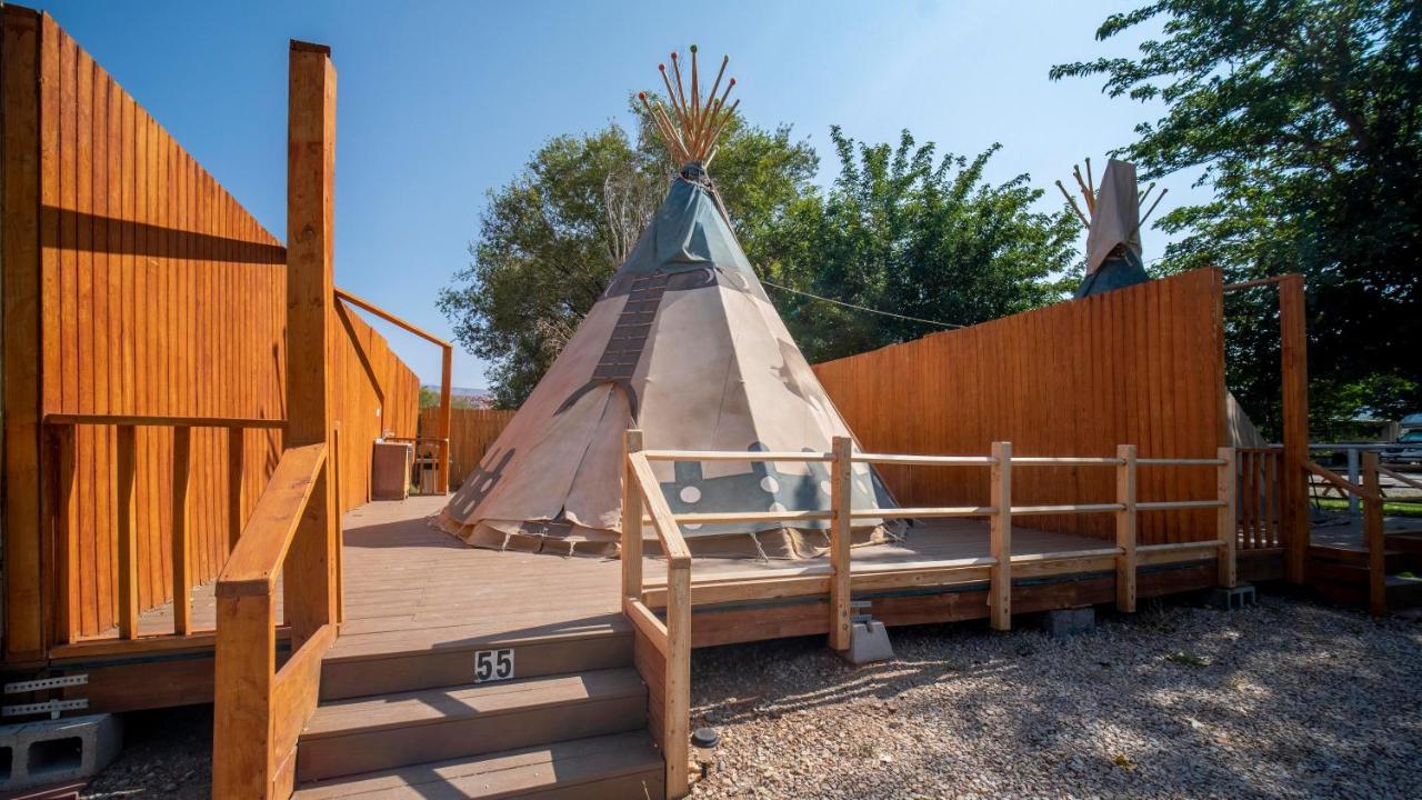 Ok Rv Park Glamping Tipi Ok55 Hotel Moab Buitenkant foto